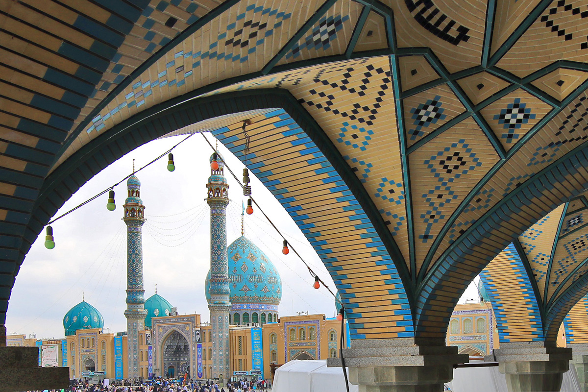 سیمای نور جشن‌های نیمه شعبان را به خانه‌ها می‌برد