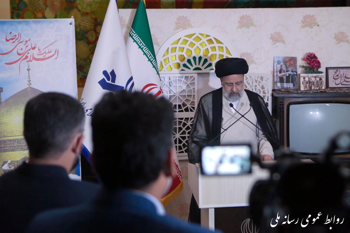 رسانه ملی اصلی ترین محمل برای تبلیغ نامزدها و رساندن نظر نخبگان به مردم است