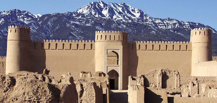 آشنایی با دومین بنای خشتی بزرگ جهان در مستند مرز پرگهر