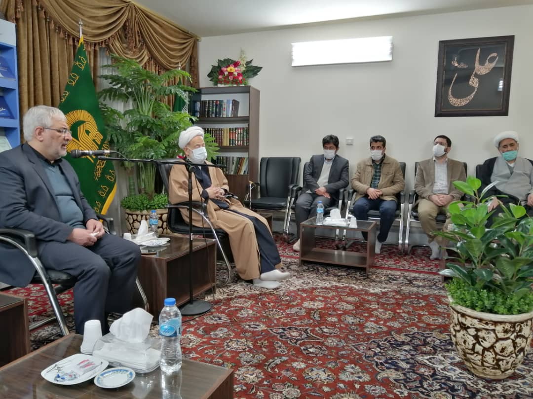 دیدار مدیران رادیو زیارت با امام جمعه موقت تهران