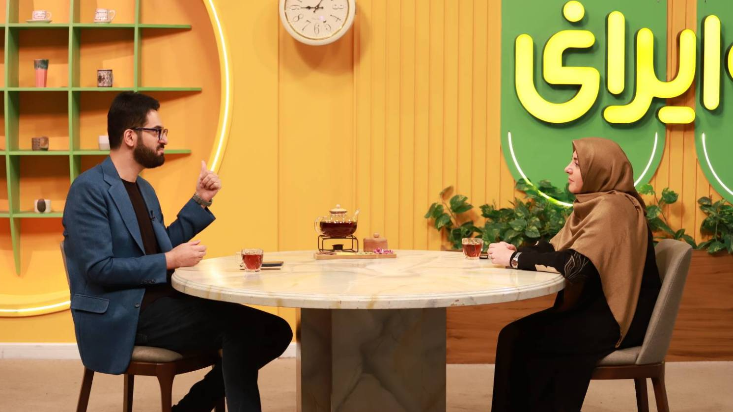«میز روان‌شناسی صبحانه ایرانی»، پناهی‌ برای تأمل به خود