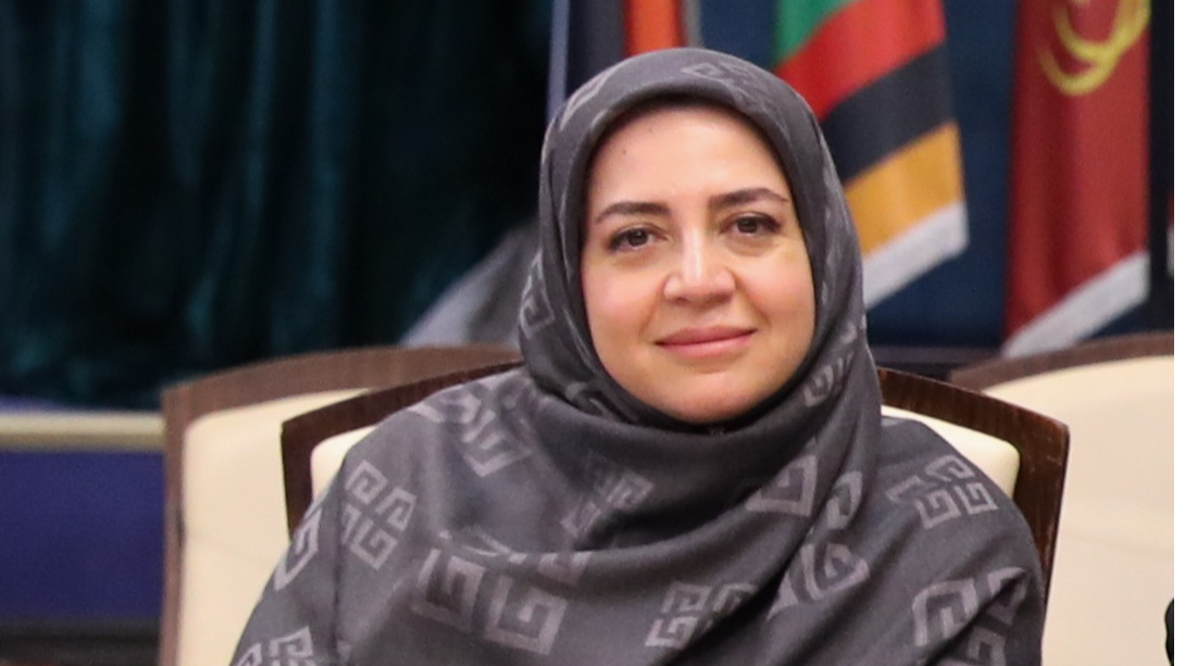 لزوم تسلط مجریان بر زبان و ادبیات فارسی/ یک توصیه مهم به جوانان و تازه‌واردان