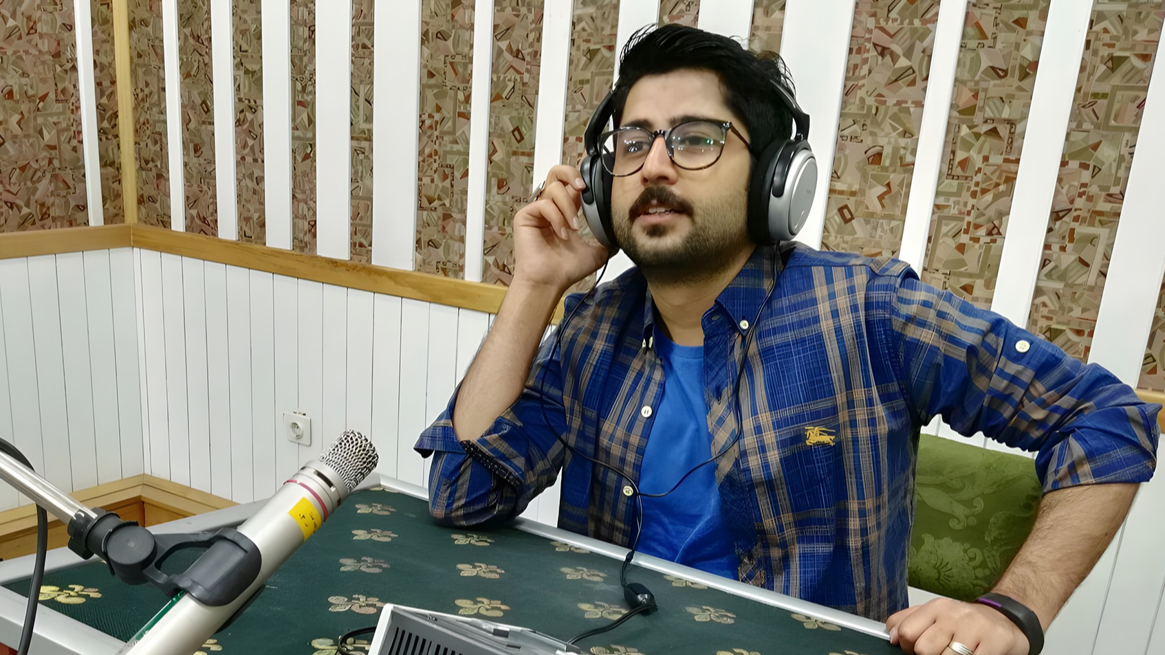 «اقیانوس آرام»؛ پناهگاهی از کلام رهبر شهید برای التیام روح امروز