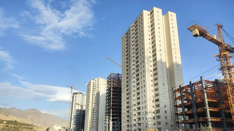 بررسی رادیویی چالش‌ها تا فرصت‌های  مدیریت صنعت ساختمان