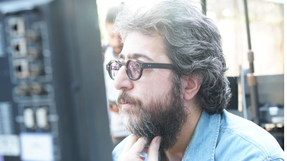 حسین مهکام: برای تلویزیون هم به اندازه یک فیلم سینمایی انرژی می‌گذارم