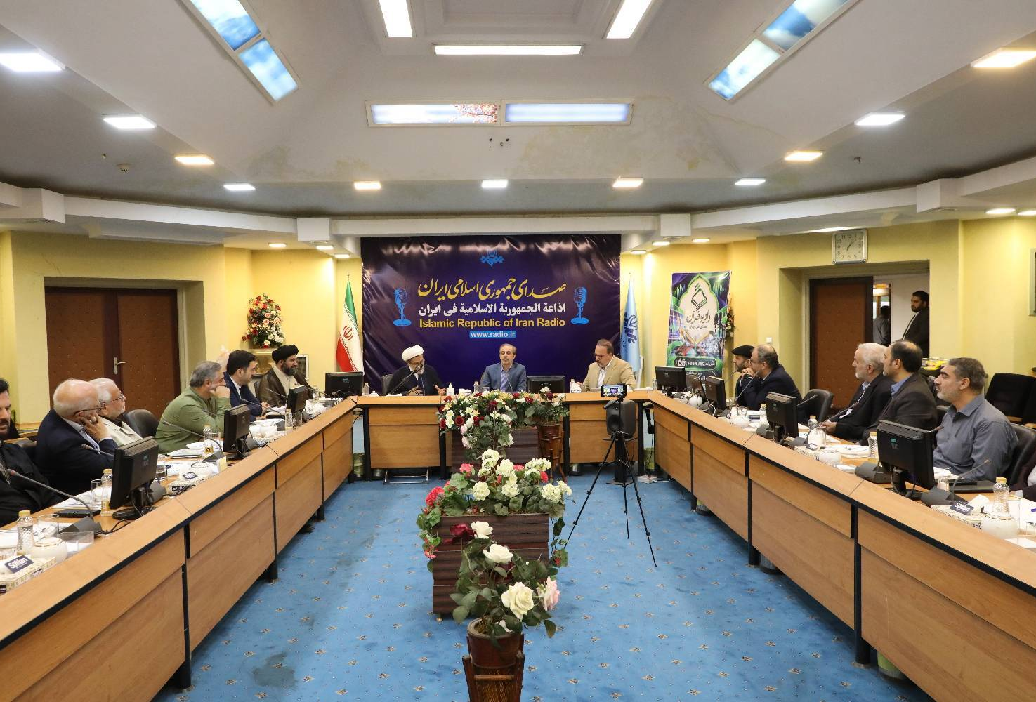 رادیو قرآن، «صدای روایت قرآن» باشد