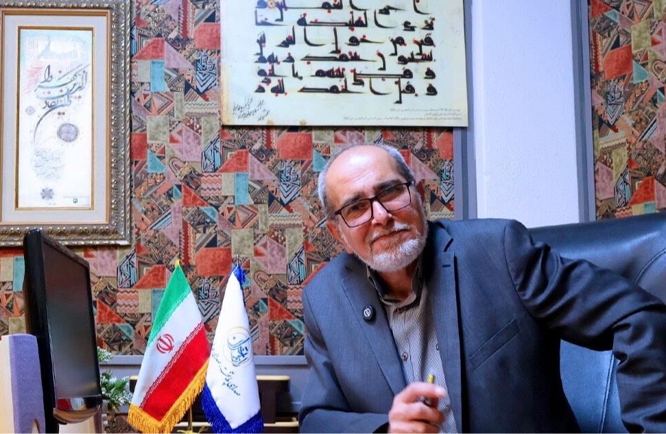 زبان فارسی بخشی از هویت ماست