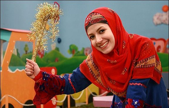 خاله شادونه مهمان ویژه برنامه به خانه بر می‌گردیم می‎شود